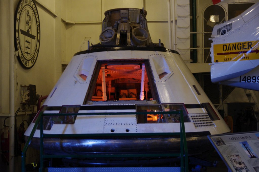 IMGP8512.JPG - Přistávací modul Apolla 11 (bohužel jenom maketa). 